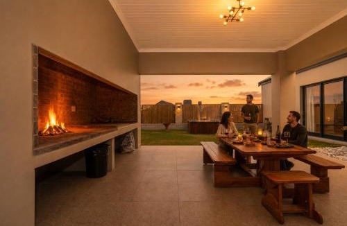 Kleinbaai Villa | Lighthouse Villa Romansbaai
