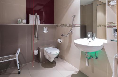 Greater Johannesburg Metropolitan Area Hotel | Holiday Inn Johannesburg-Rosebank by IHG