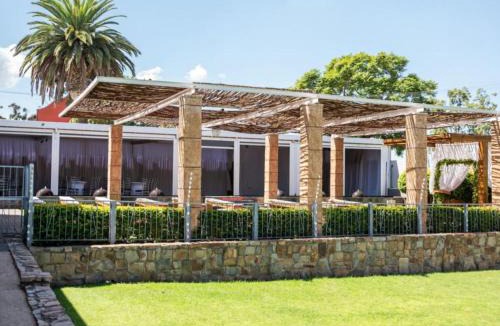 Uitenhage House | Barkly Street Guesthouse