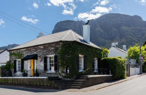 Newlands Apartment | Ty-Bach Cottage Newlands Village