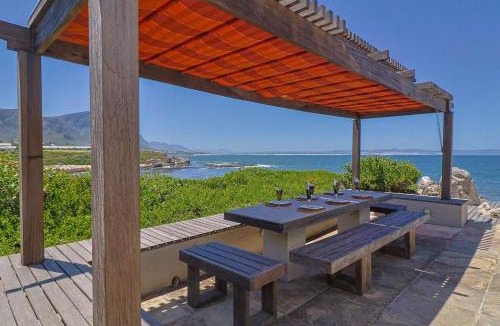 Eastcliff Apartment | Whale Haven Villa Oceanfront Bliss With Pool Whale Watching