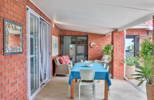 Kleinmond Apartment | Lady Serenity Hot Tub Ocean Front Pets