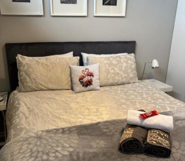 Stellenbosch Ski Chalet | Flamingo Garden Cottage, 2 bedroom in Dalsig!