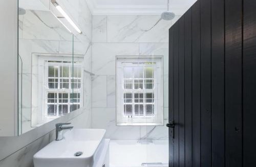 Newlands Apartment | Ty-Bach Cottage Newlands Village