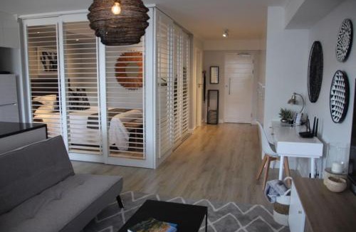 Observatory Apartment | Mondaine Central Luxurious Spacious & Trendy