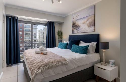 Observatory Apartment | Paragon Urbane Central Modern Rooftop Pool