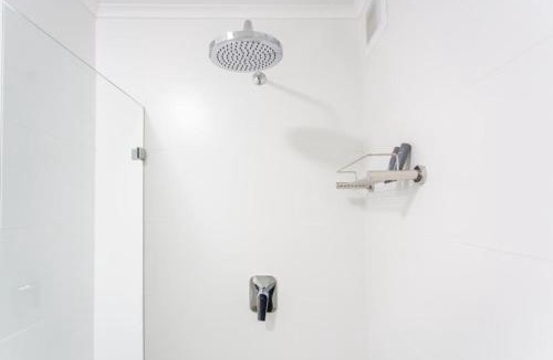 Observatory Apartment | Paragon Cosmo Sophisticated Sanctuary