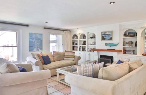 Westcliff Apartment | Balencay Villa, Cliff Path Walk, Pool, Sleeps 8