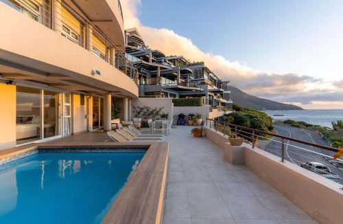 Camps Bay Apartment | Bakoven Sunsets - Luxury Apt with sea views & pool