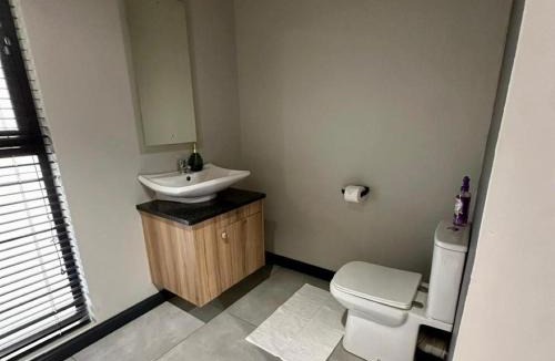 Hartswater House | Fairview Guest House Executive