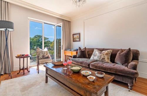 Green Point Apartment | Royale 203 Green Point - Pool Location View
