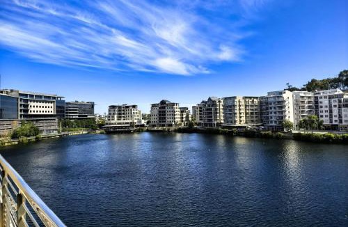 Eikenbosch Apartment | Stunning lake view apartment
