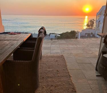 Clifton Apartment | Beach Vibes Clifton!