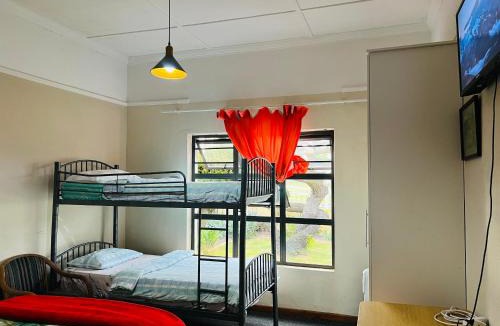 Goodwood Bed & Breakfast | Home of Peace Hp Family room