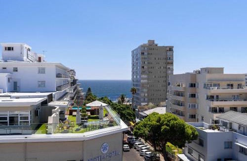 Sea Point Apartment | Diamond Views - Luxury Sea Point Apt with views