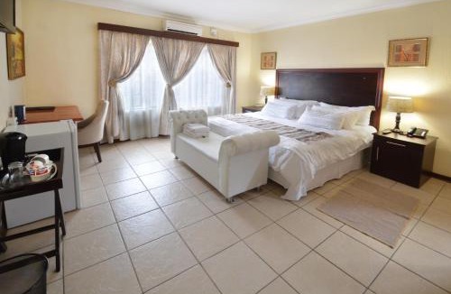 Flora Park Hotel | Vuwa Lodge