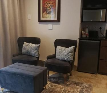 Somerset West Apartment | Martin Villa