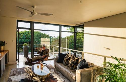 Pennington Villa | Luxury Caisa Villa Eden Rock Estate