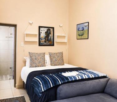 Strand Apartment | Oceanfront Escape Beach House