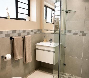 Strand Apartment | Oceanfront Escape Beach House