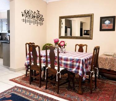 Strand Apartment | Oceanfront Escape Beach House