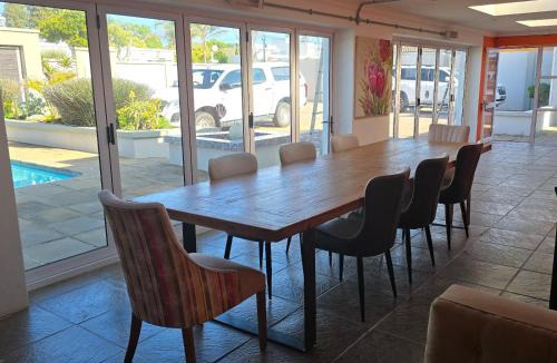 Summerstrand House | Summersway