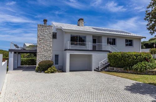 Sandbaai House | Barefoot Bliss