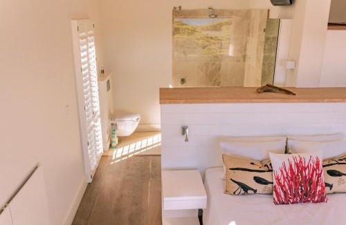 De Kelders Villa | Coastal Cove Whale Watching Retreat