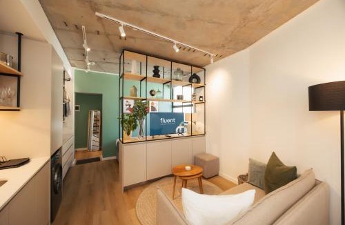 Three Anchor Bay Apartment | EIGHTY2 ON M - Fluent Serviced Apartments
