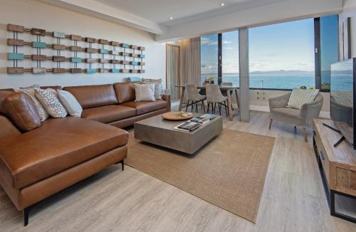 Hermanus City-Centre Apartment | Marine Court 5 Premium Sea View Apartment
