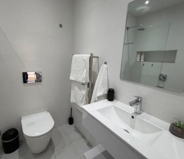 Somerset West House | La Sandra Guest House