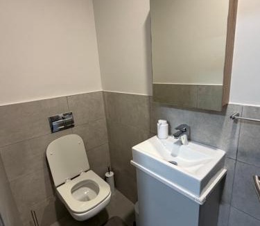 George Apartment | One on York Escape - Apartment 21 - Balcony - Central - Secure Estate