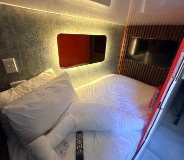 Cape Town City Centre Hotel | Capsules Capepod City Centre