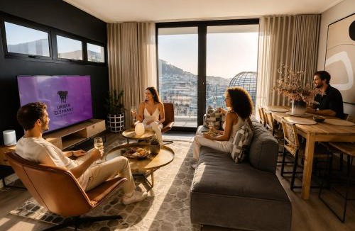 Cape Town City Centre Apartment | Urban Elephant Hotels, 16 On Bree