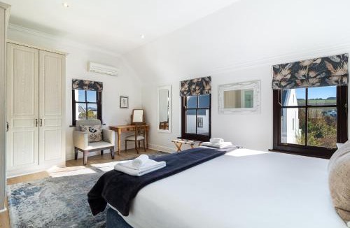 Stellenbosch Cabin | Winelands Golf Lodges 11