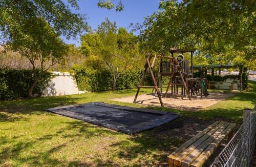 Stellenbosch Cabin | Winelands Golf Lodges 11
