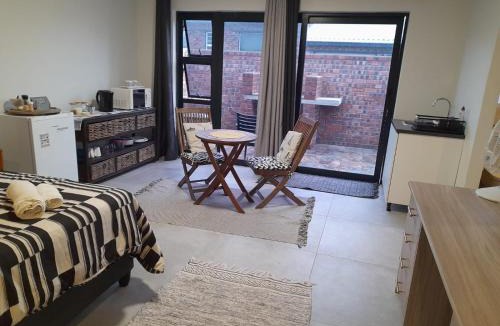 De Kelders Apartment | Lavender Suite