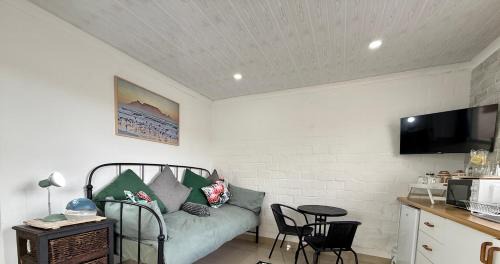 Durbanville Apartment | Cozy Garden Cottage - Guest House