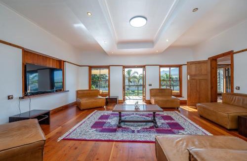 Stellenbosch House | Kana Guest Farm - Ideal for groups