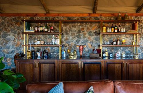 Tokologo Cabin | Maloba Lodge - Private Game Reserve