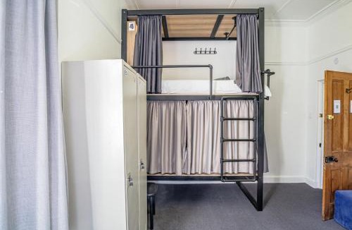 Muizenberg Hostel | Adamastor Backpackers