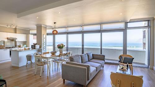 Muizenberg Apartment | Sunrise Paradise Penthouse