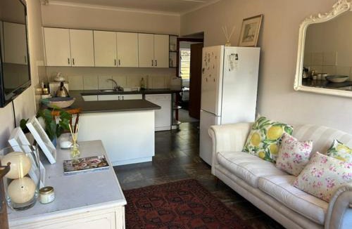 Grahamstown Bed & Breakfast | 13 bedford street