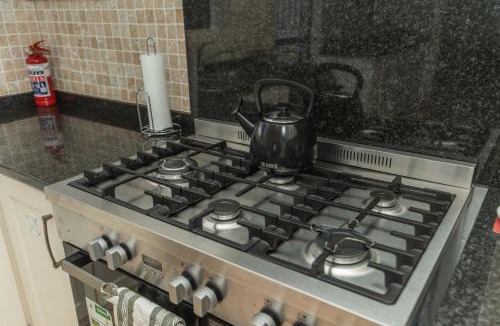Lorraine House | 9 on Delville