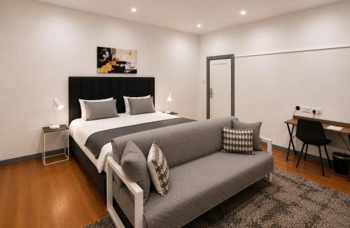 Eikenbosch House | 30 on 6th by 306 Accommodation