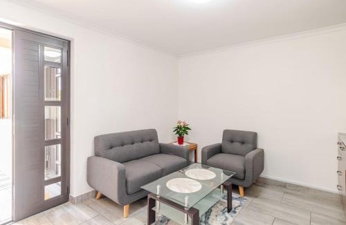 Kraaifontein Apartment | Sintha guest house