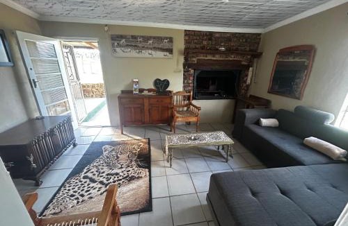 Addo Cabin | Kromrivier Farm Stays & B&B Near Addo Elephant Park