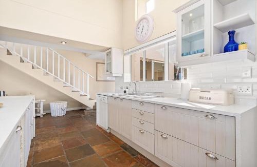 Gordons Bay Central House | Sea Haven 4