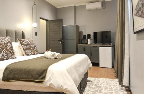 Hilton Hotel | The Siding Apartments
