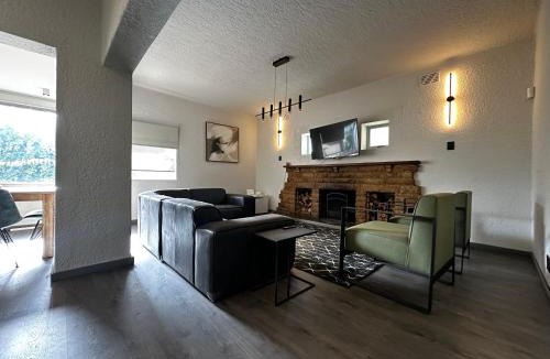 Three Anchor Bay House | Anchor Bay Workation